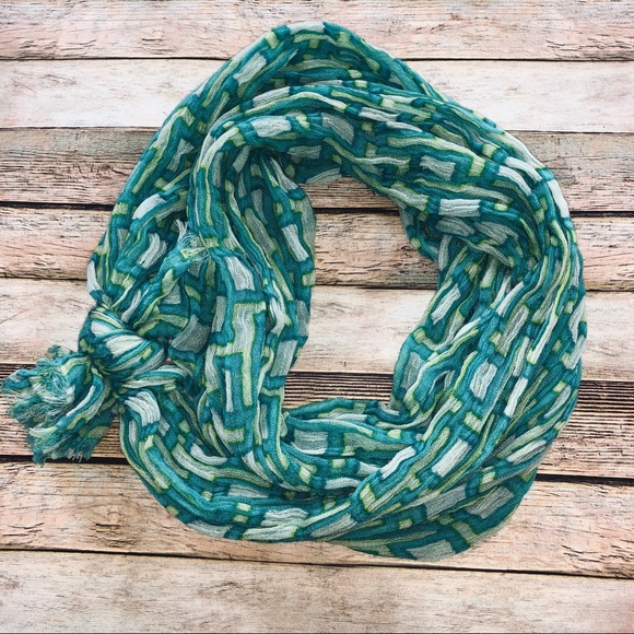 Geometric Print Scarf - Picture 1 of 3